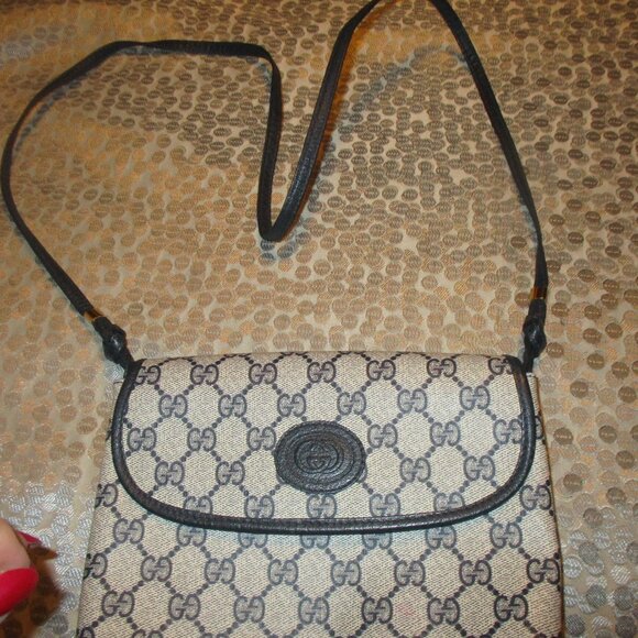 authentic gucci small crossbody blue in great shape 9x 7" approx - Picture 2 of 5